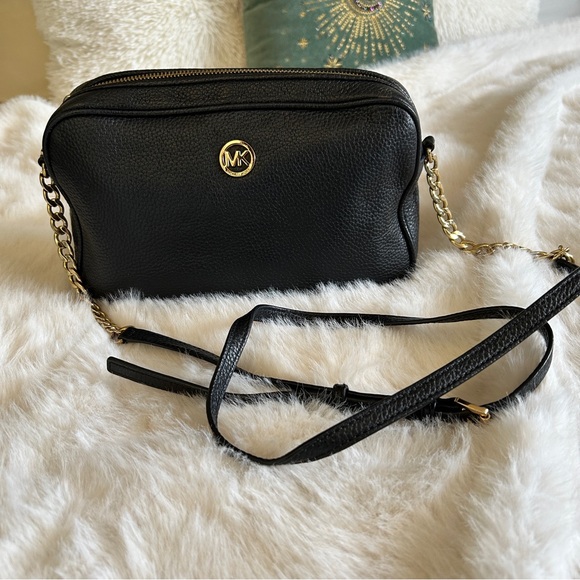 Michael Kors Handbags - Michael Kors black leather crossbody bag